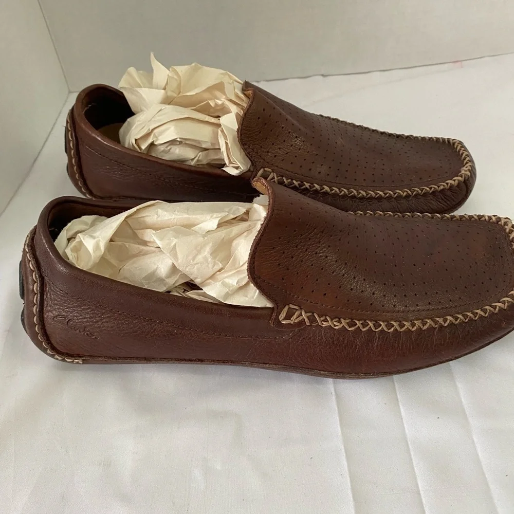 Clarks Loafers size 9M (FF)